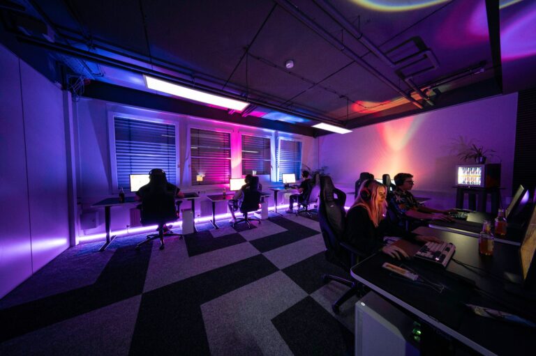 Hello World Featured Image